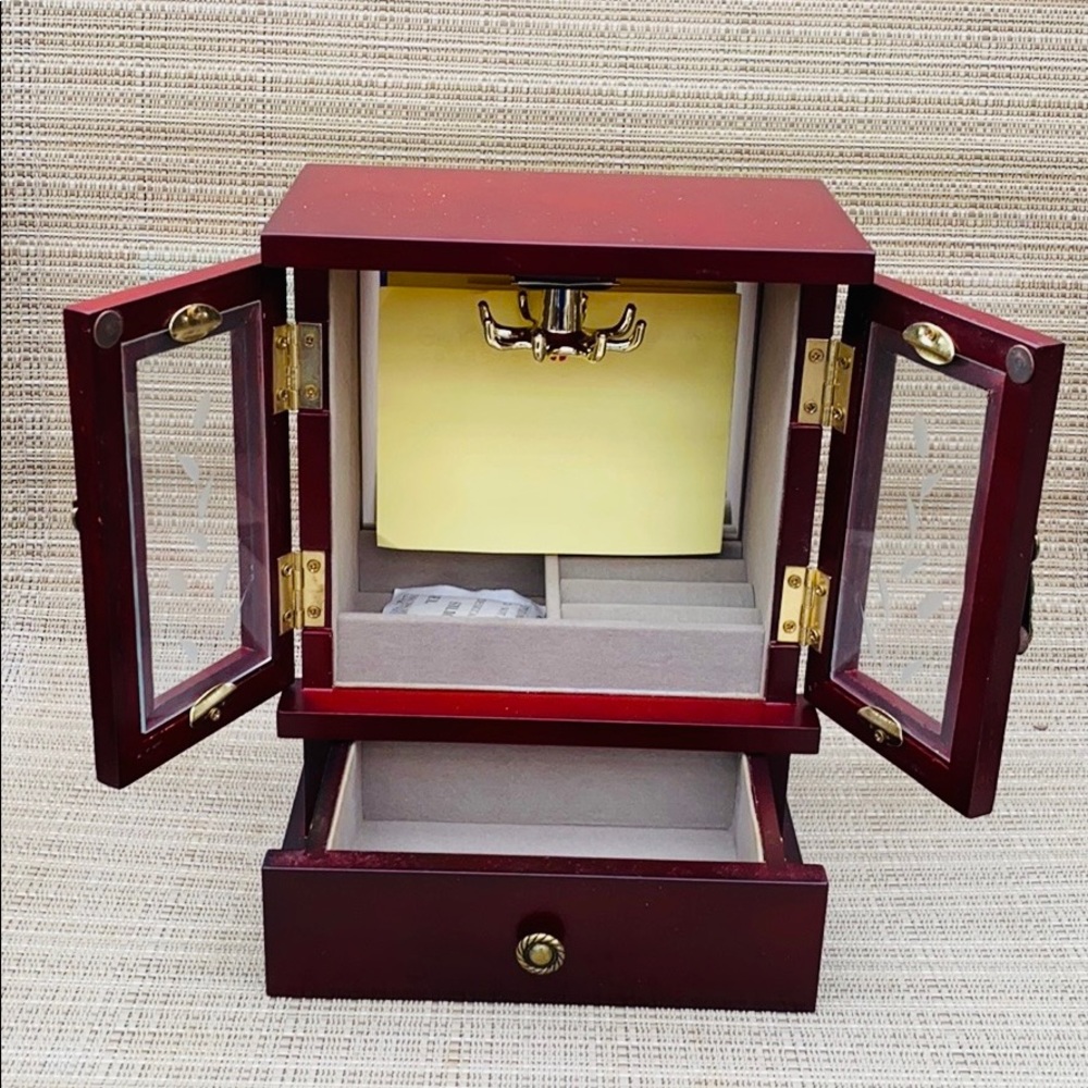 🎉HP🎉WOODEN JEWELRY BOX - Picture 4 of 7
